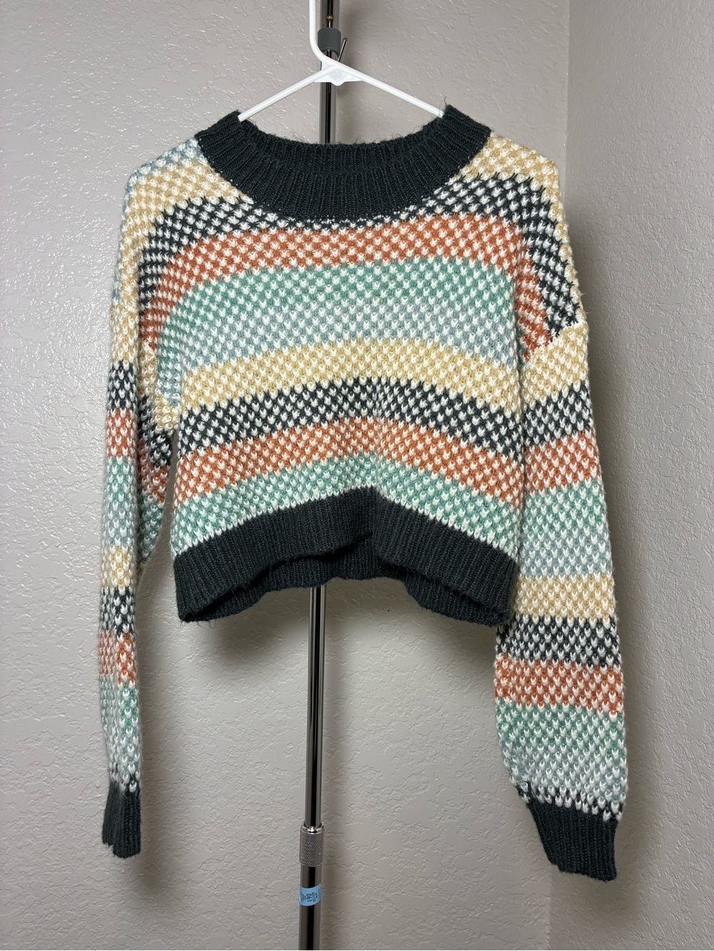 Oneill Women’s Knit Multicolor Crewneck Sweater Size Small CUTE